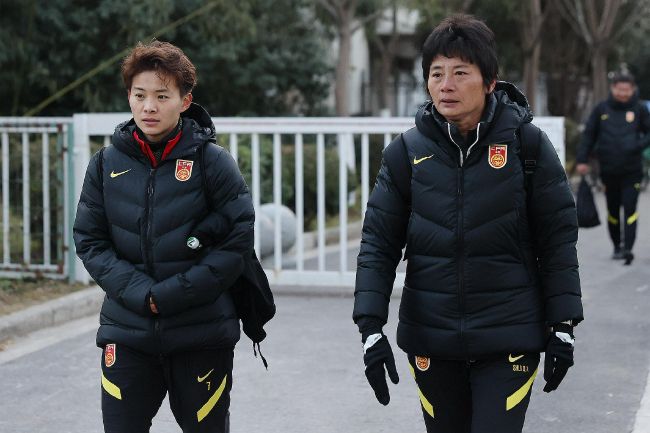 老师把我抱到办公室揉h
