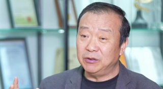 瞒着丈夫偷偷地去约会